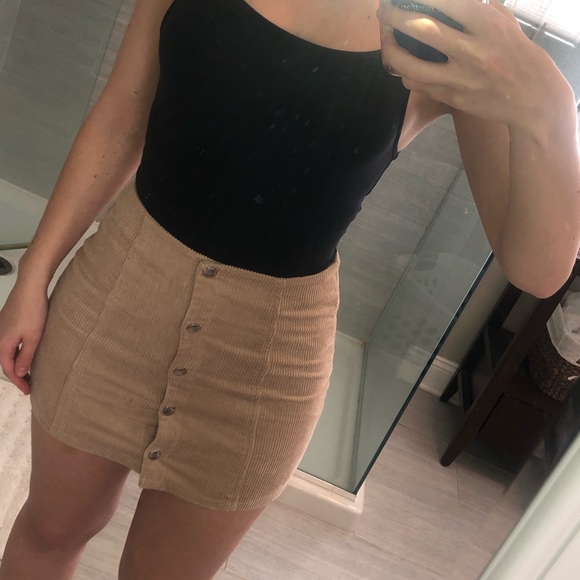 Skirt - Picture 2 of 2